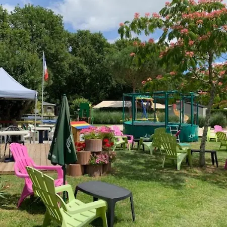 Mobil-home Familial Avec Terrasse à - Api-1-52-362 Parque de Campismo Vendays-Montalivet