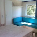 مكان تخييم Mobil-home Familial Avec Terrasse A - Api-1-52-362 فيندايز - مونتاليفت