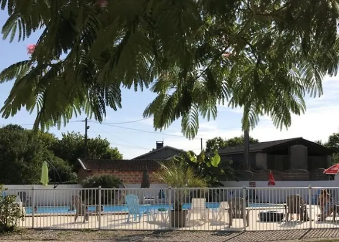 Kamp alanı Mobil-home Familial Avec Terrasse A - Api-1-52-362