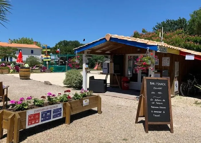 Kamp alanı Mobil-home Familial Avec Terrasse A - Api-1-52-362 *