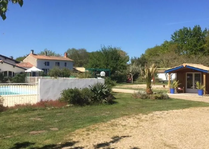 Kamp alanı Mobil-home Familial Avec Terrasse A - Api-1-52-362